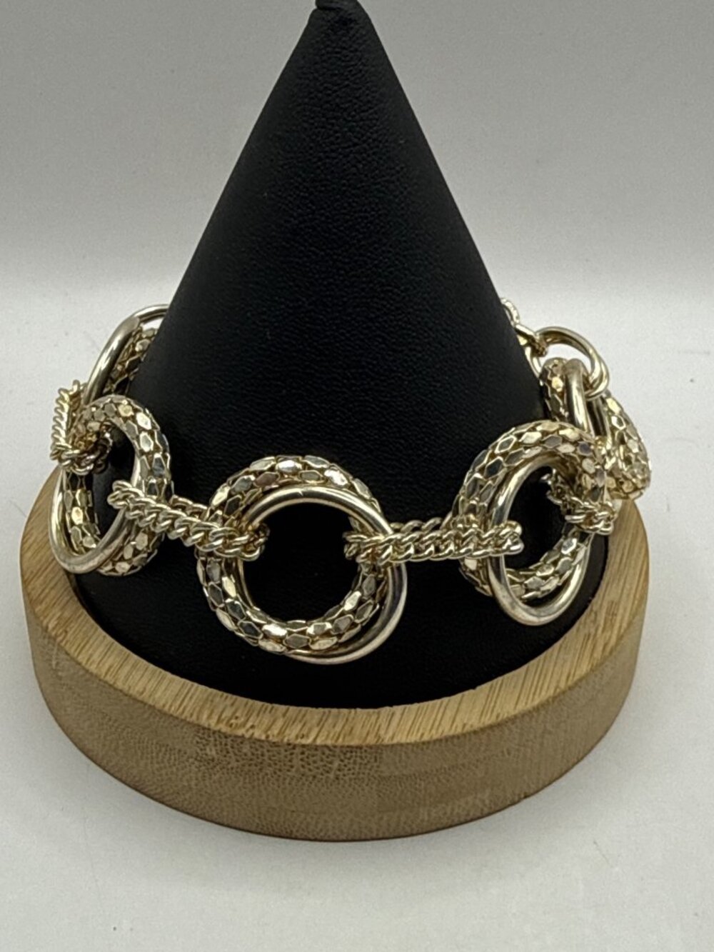 Vintage Chunky Gold Textured Circle Link Statement Bracelet